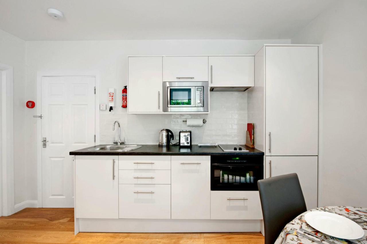The Apartment, 24 West End Terrace, Winchester Luaran gambar